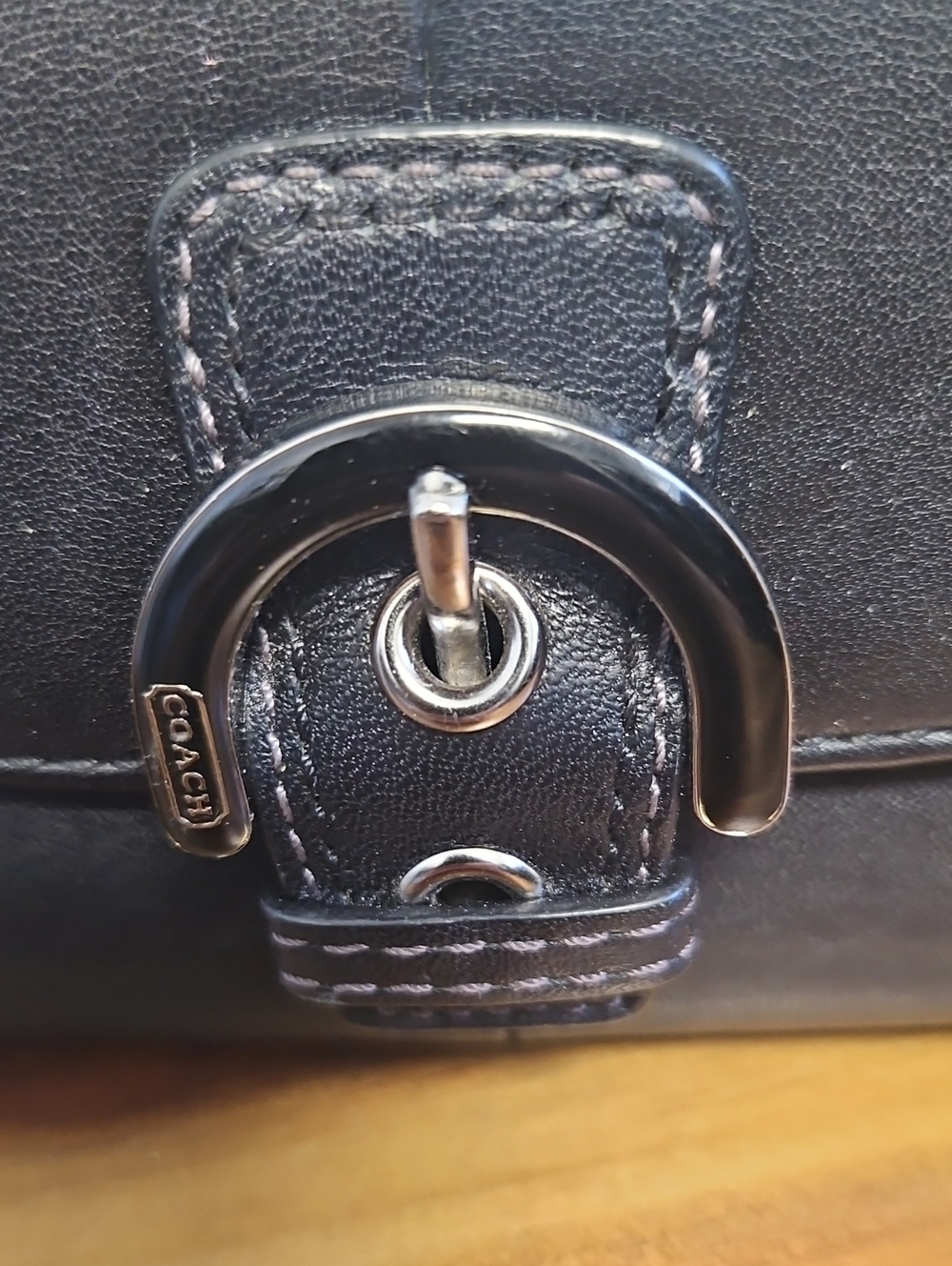 Vintage Coach Soho Black Leather Buckle Flap Wallet Y2K Minimalist 90s - Picture 2 of 8